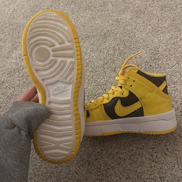 Women's Nike Dunk High Up Varsity Maize Size 6.5 DH3718-001 - Picture 8 of 8